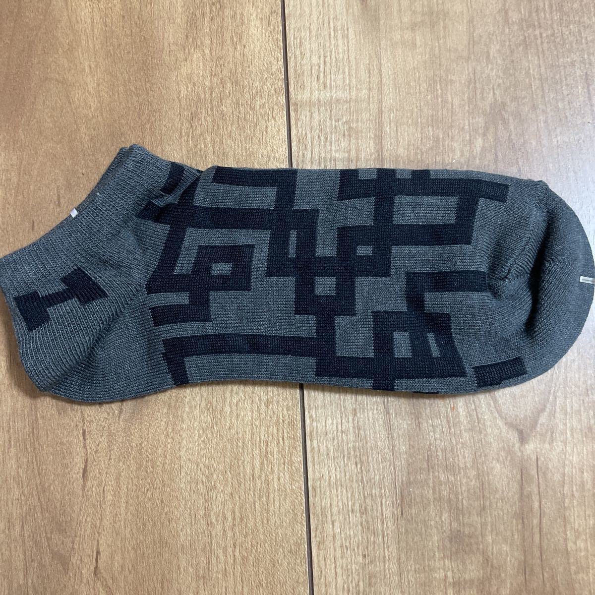 布袋寅泰G柄ソックス Amazon.co.jp: 布袋寅泰 グッズ 靴下 ギタリズム柄 ソックス